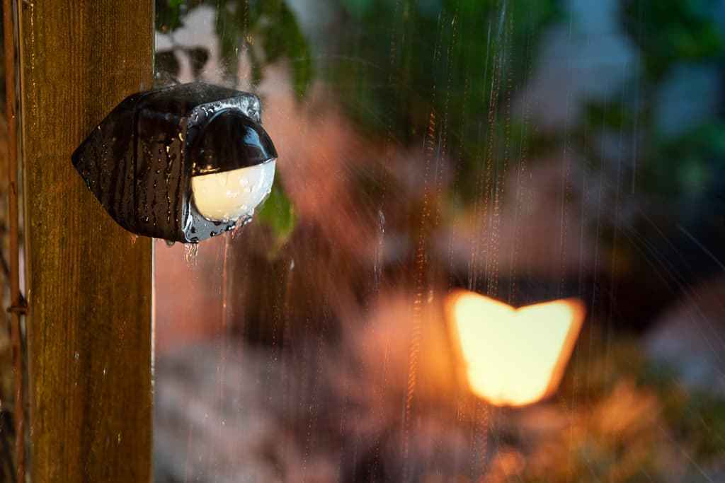 Philips HUE outdoor sensor rain