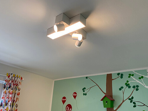 Philips Hue Centris 1