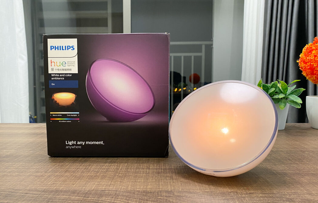 den philips hue go 1 scaled