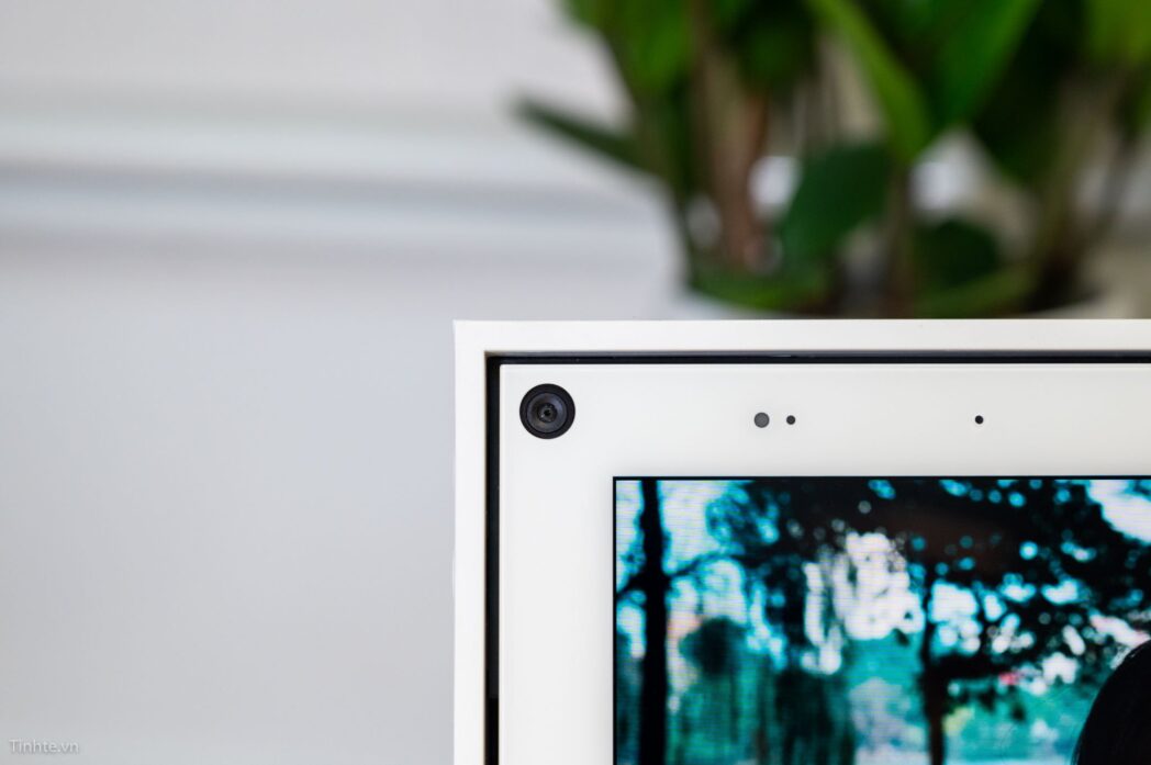 Trên tay Facebook Portal: hiển thị ảnh Facebook/Instagram, gọi Messenger, trợ lý Alexa, loa di động facebook portal 3 scaled