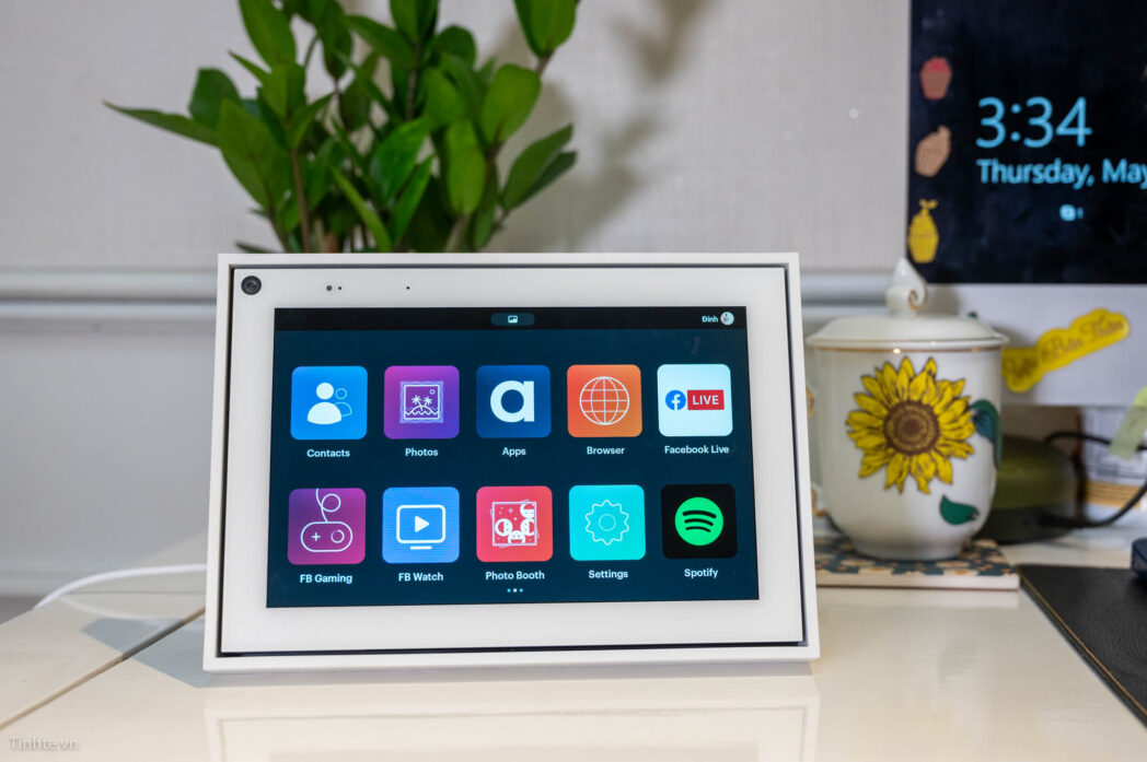 Trên tay Facebook Portal: hiển thị ảnh Facebook/Instagram, gọi Messenger, trợ lý Alexa, loa di động facebook portal 5 scaled