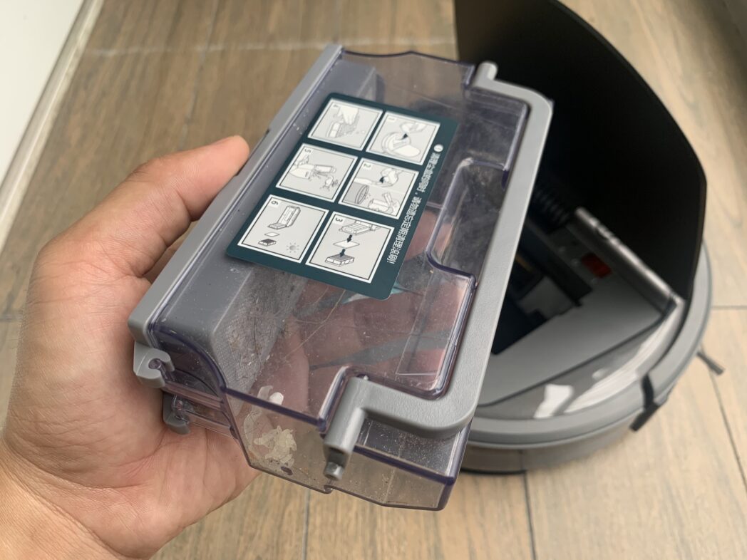 robot hut bui deebot 2 scaled