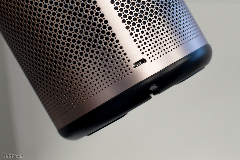 tren tay LG SmartThinQ Hub 13