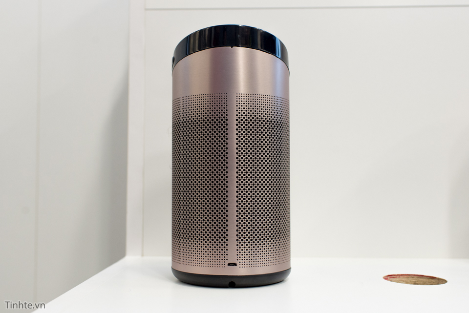 tren tay LG SmartThinQ Hub 14