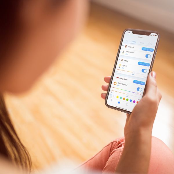 Đột phá trong lĩnh vực nhà thông minh Bo dieu khien trung tam hc3 Nha thong minh FIBARO 5
